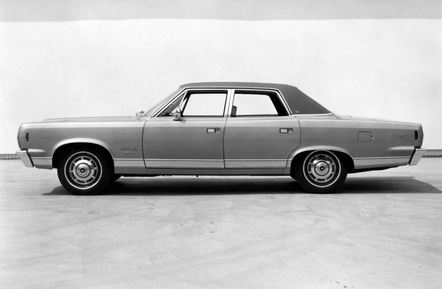  AMC Ambassador SST Sedan (6885-7) 1967 года  (фото 5 из 6)